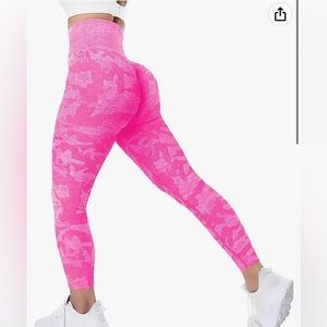 YEOREO Pink Camo Leggings size S